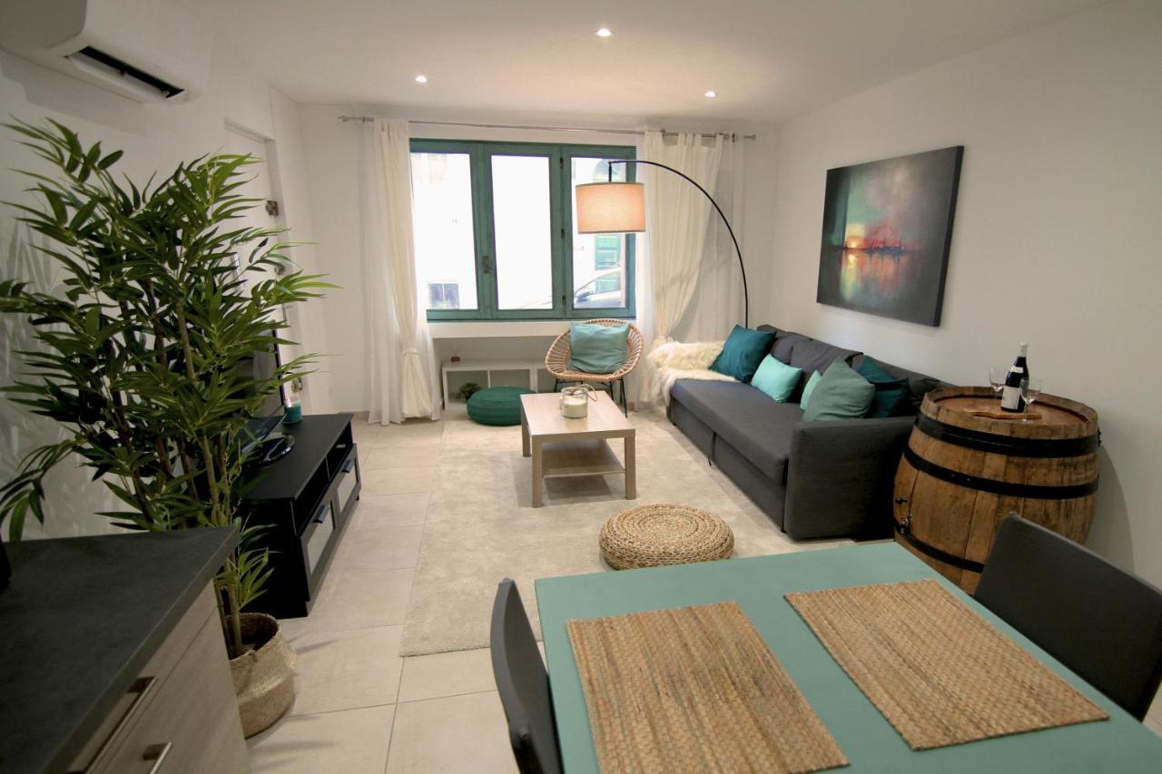 Apartment Right In The Heart Of Сет Экстерьер фото