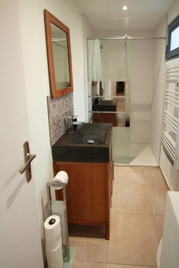 Apartment Right In The Heart Of Сет Экстерьер фото
